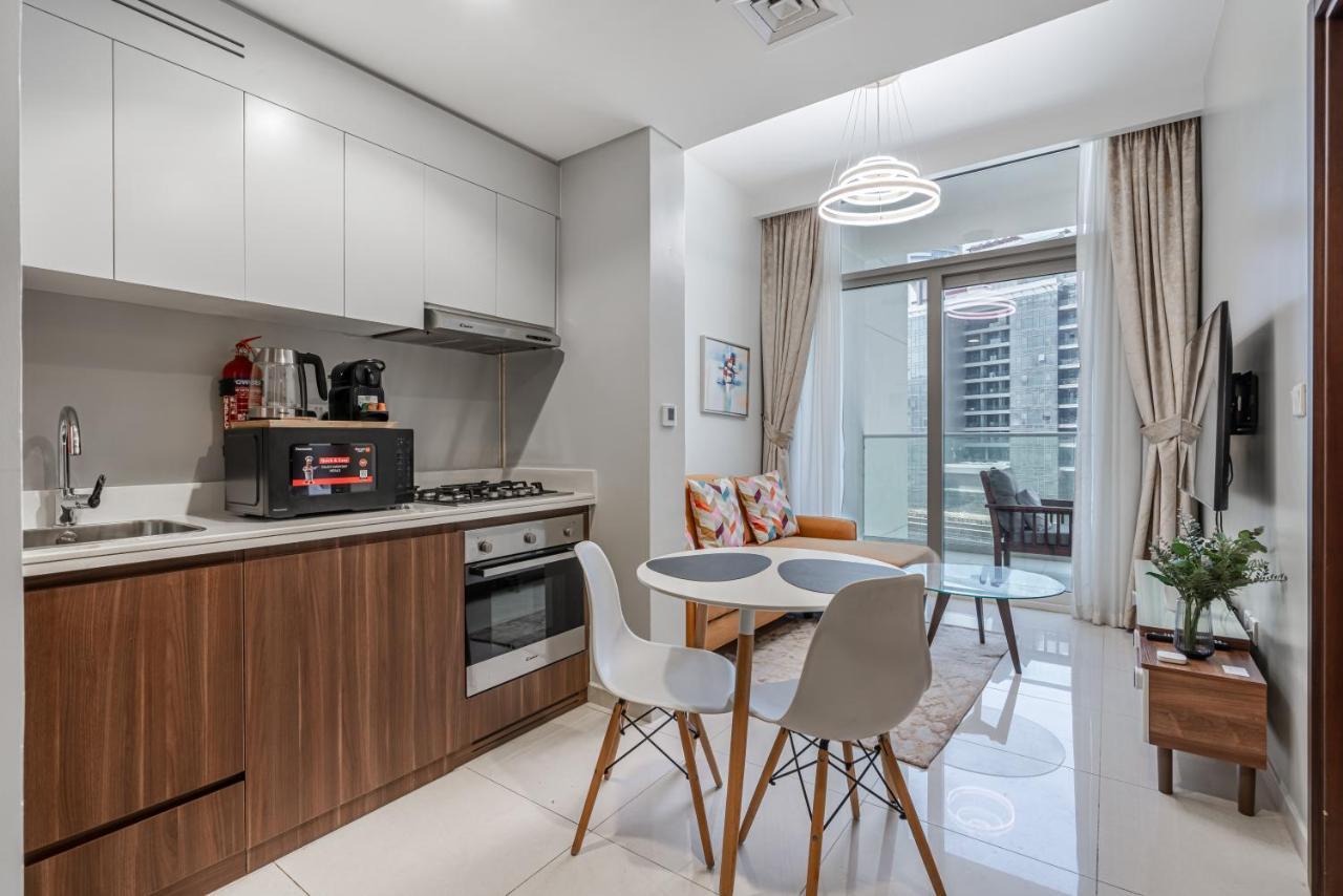 Apartment One Bedroom Near Burj Khalifa Mall-5minuts Walk-rva922 *