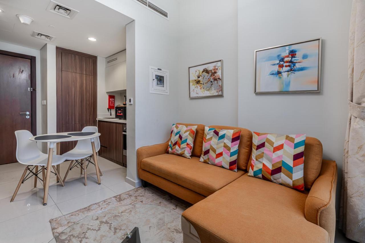 One Bedroom Near Burj Khalifa Mall-5minuts Walk-rva922 Apartment Dubai
