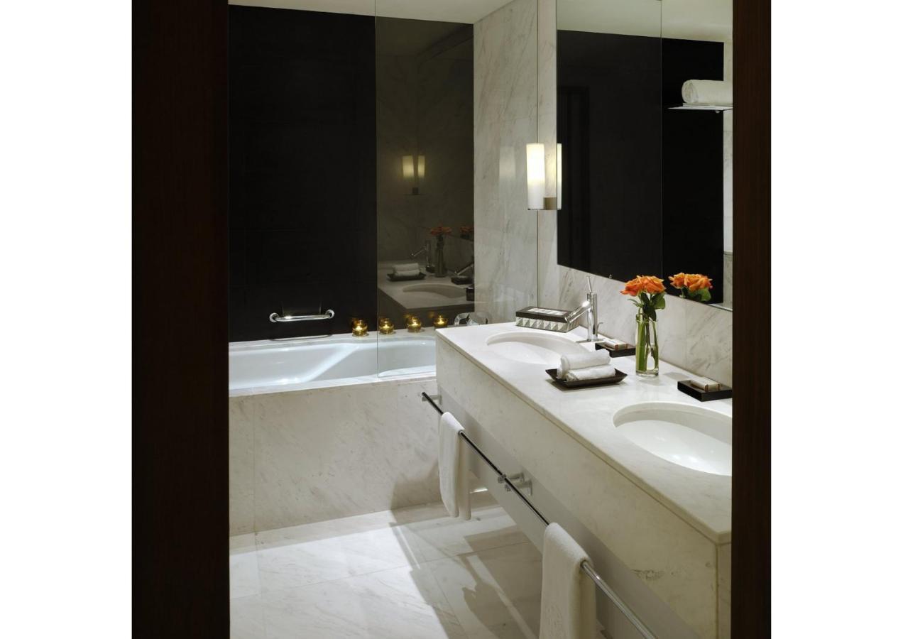 Emaar Residences Fashion Avenue - Former Address Mall Residences By Qstay Apartment