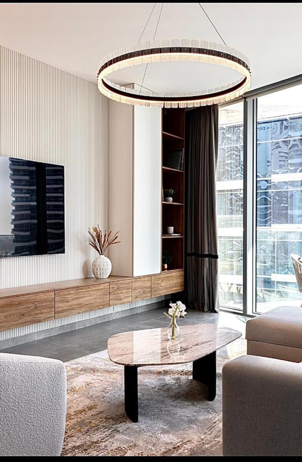 Mira Homes - Serviced 2 Bedroom In Marina Apartment Dubai