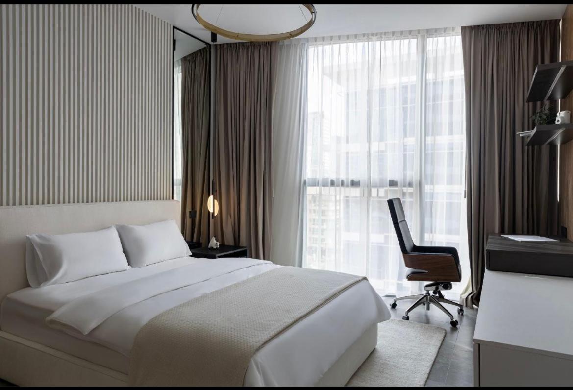 Mira Homes - Serviced 2 Bedroom In Marina Dubai