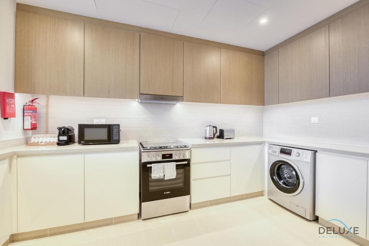 Sleek 1br At 5242 Tower 1 Marina By Deluxe Homes Apartment