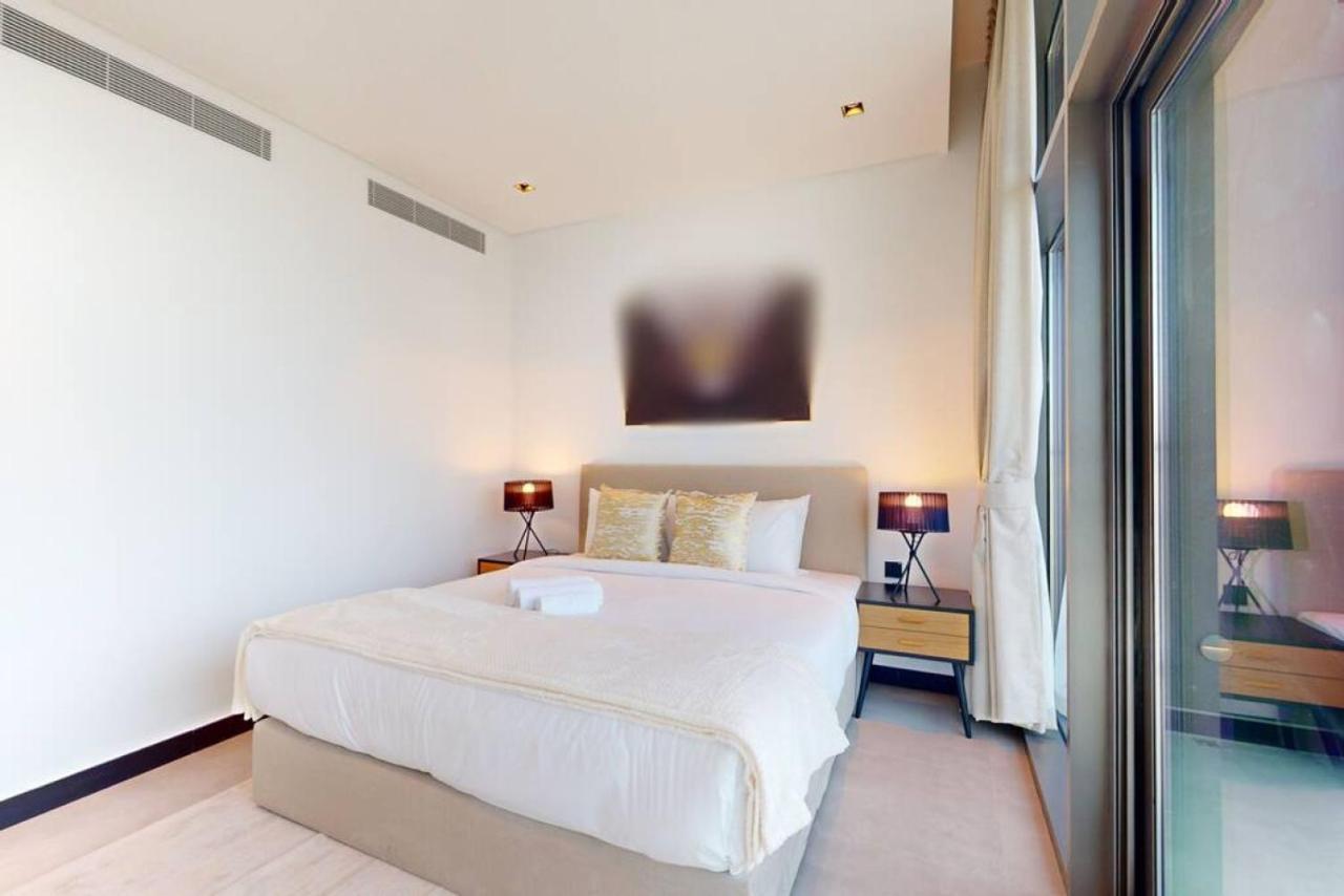 15 Northside A - Pristine Two Bedroom Apartment *