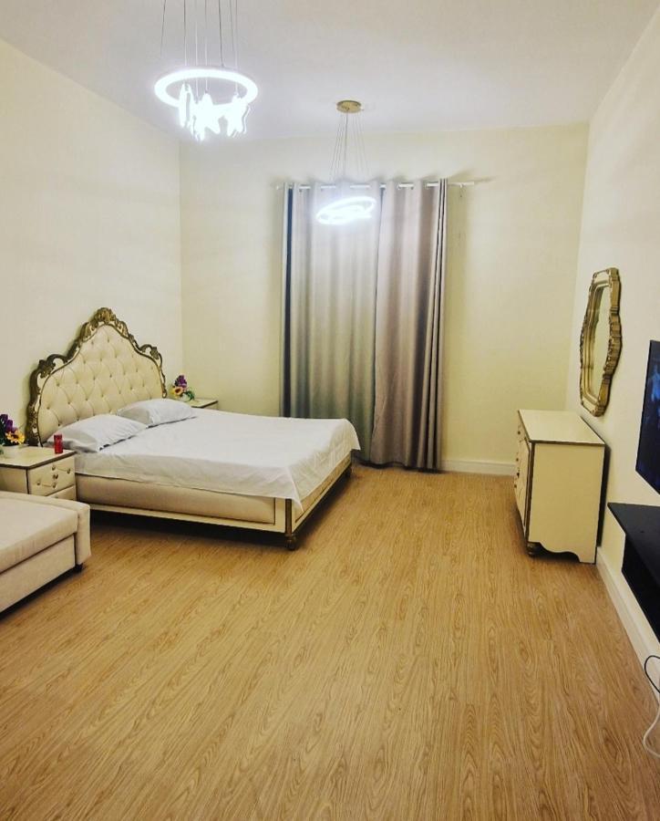In Discovery Gardens Apartment