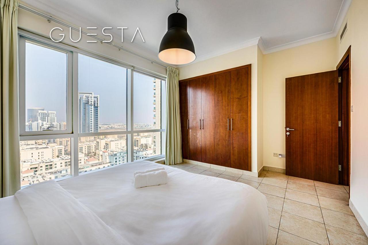 Fairways Tower By Emaar, The Views And Greens *