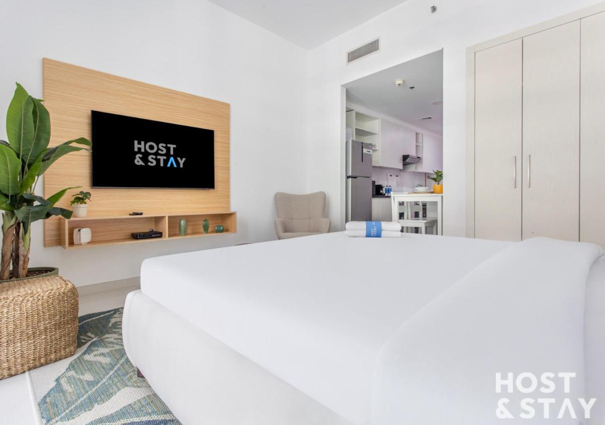 Apartment In Loreto 1a, Damac Hills - Host & Dubai