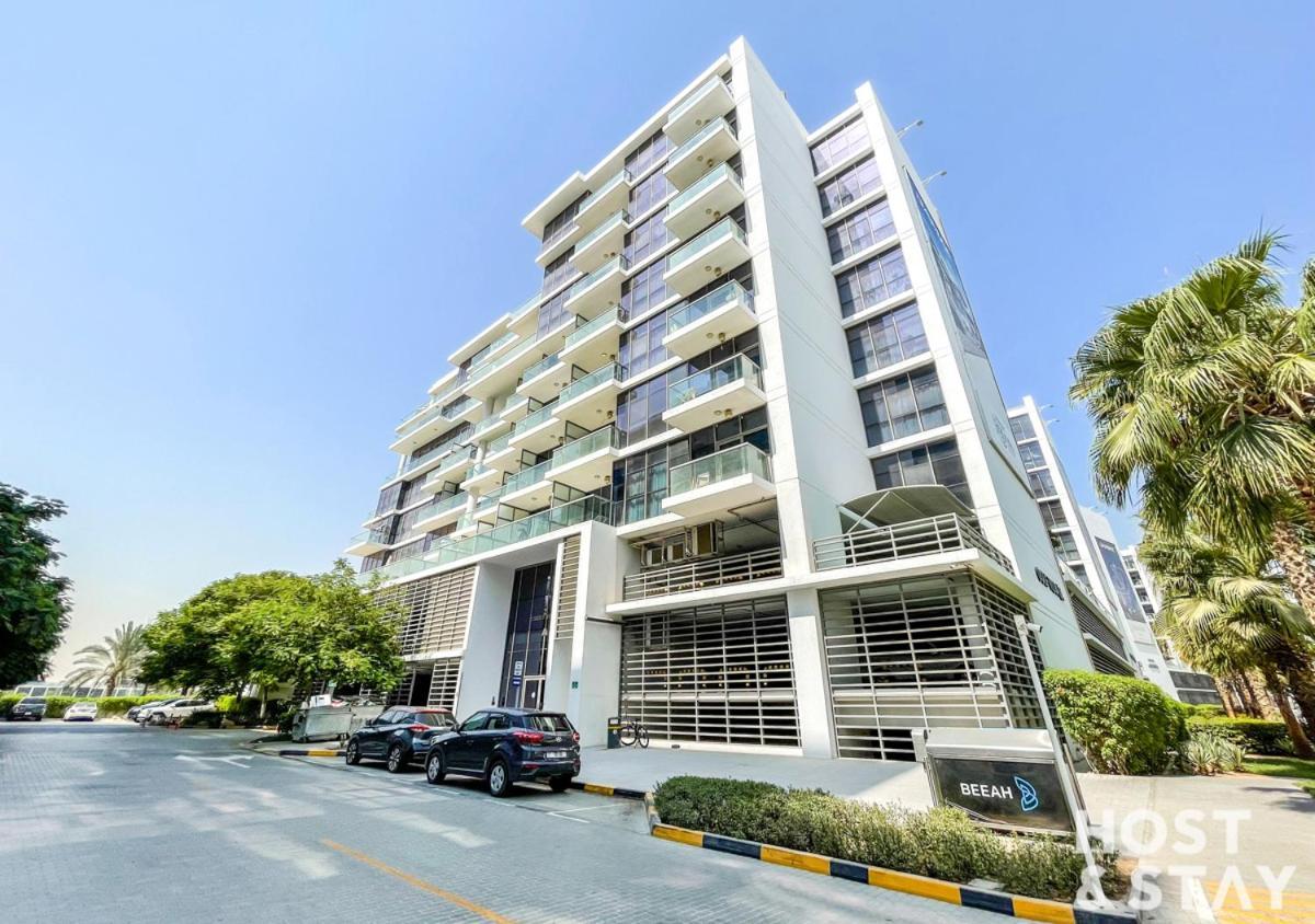 In Golf Vista, Damac Hills - Host & Apartment Dubai