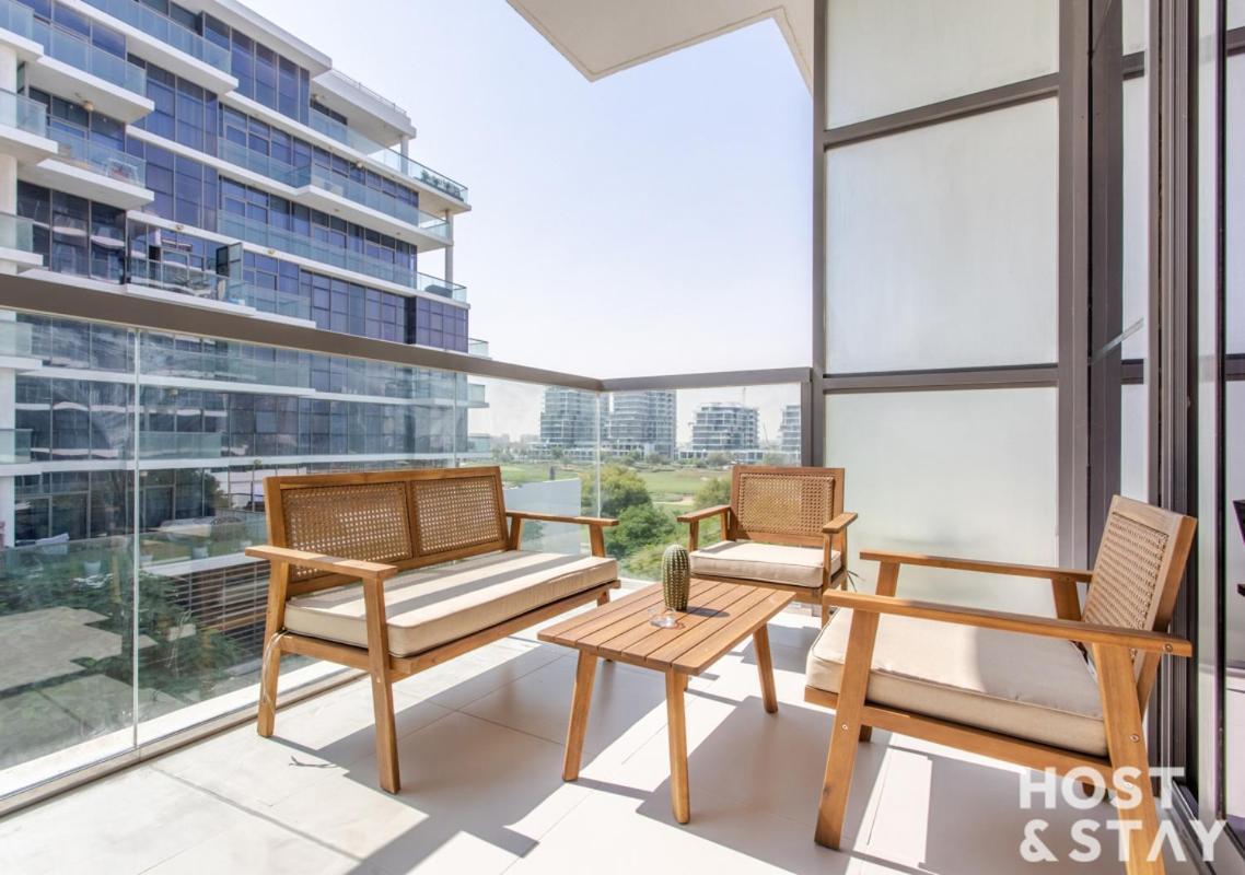 Apartment In Golf Vista, Damac Hills - Host &