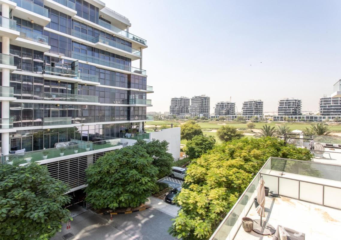 Apartment In Golf Vista, Damac Hills - Host &