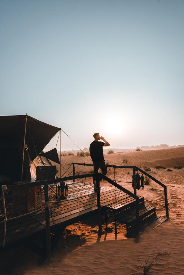 Nujoum Overnight Camp With Signature Desert Safari * Dubai