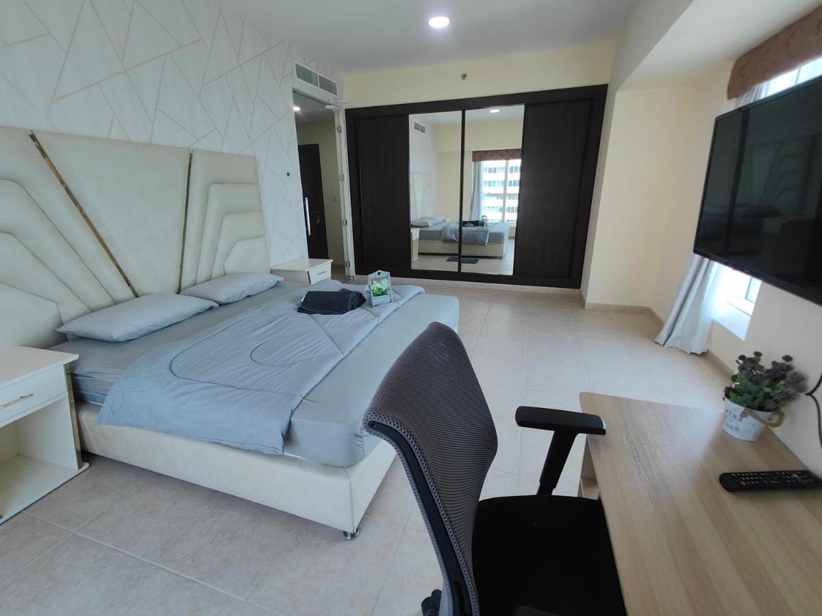 Sky High Stays Aparthotel *
