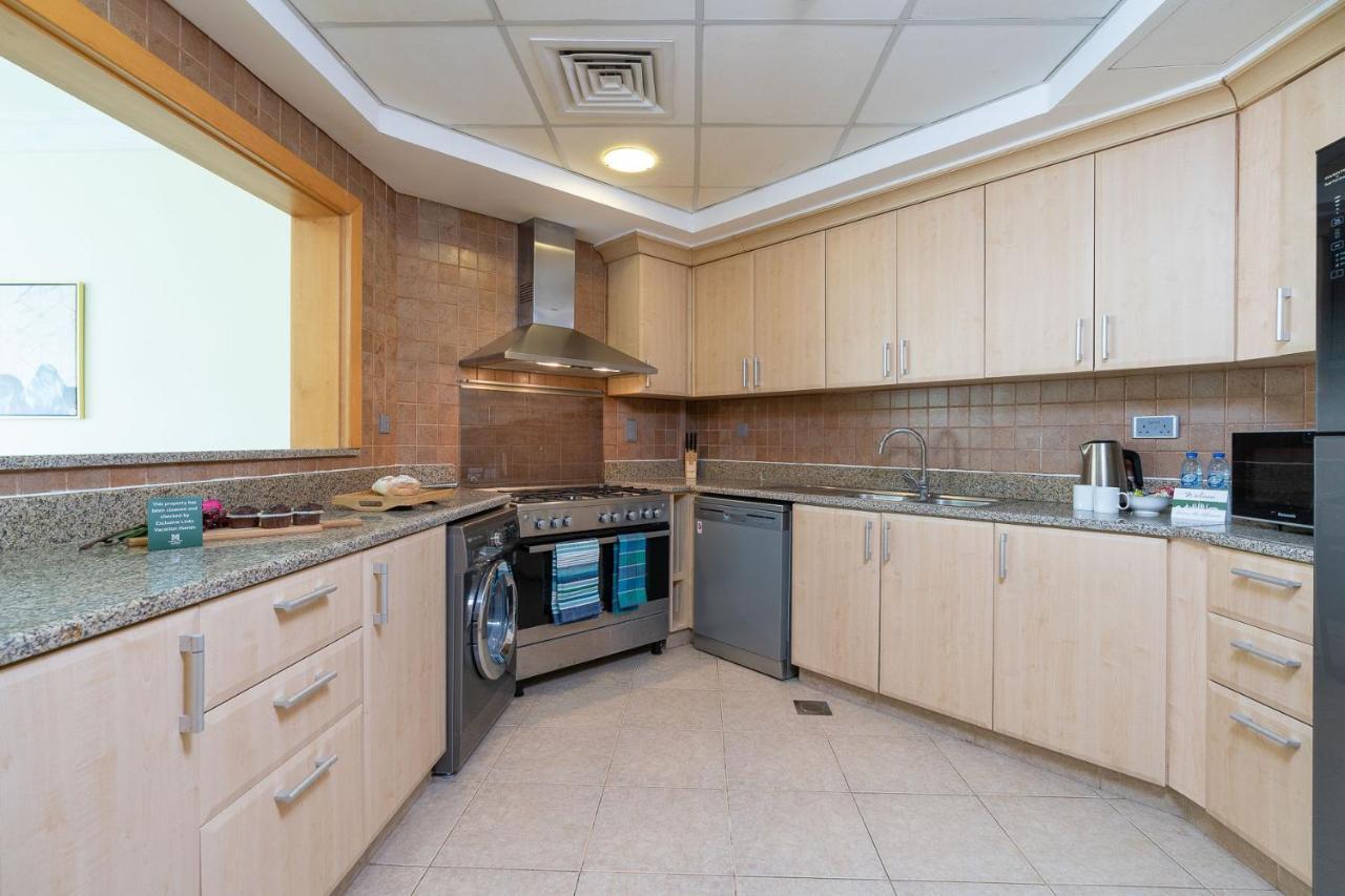 Cosy Family Getaway - Palm Jumeriah Apartment Dubai