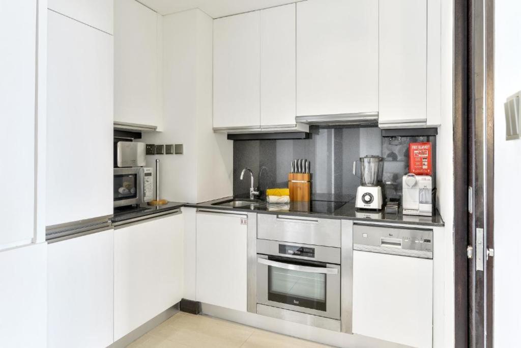 Apartment Address Marina Mall 