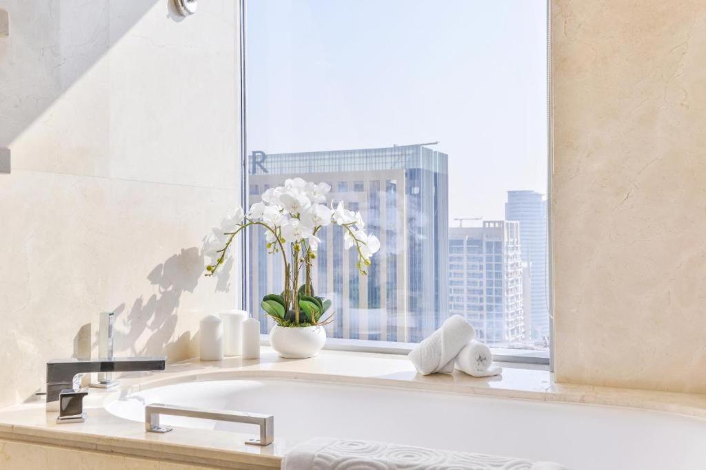 Apartment Address Marina Mall 