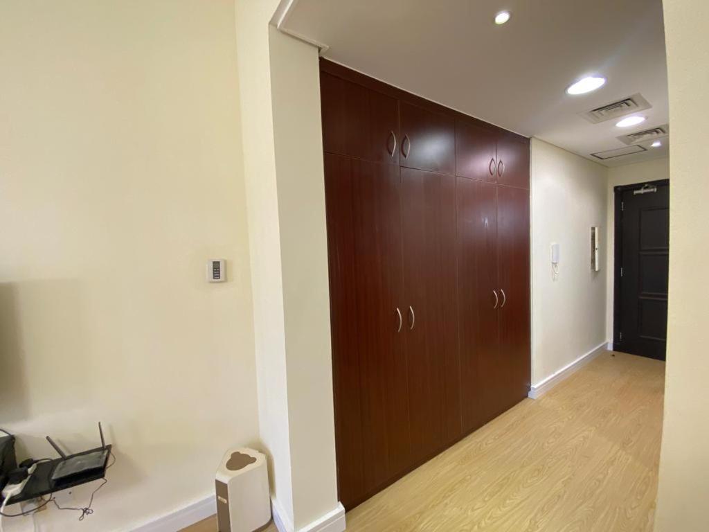 In Discovery Gardens Apartment Dubai