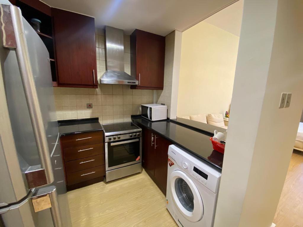 Apartment In Discovery Gardens