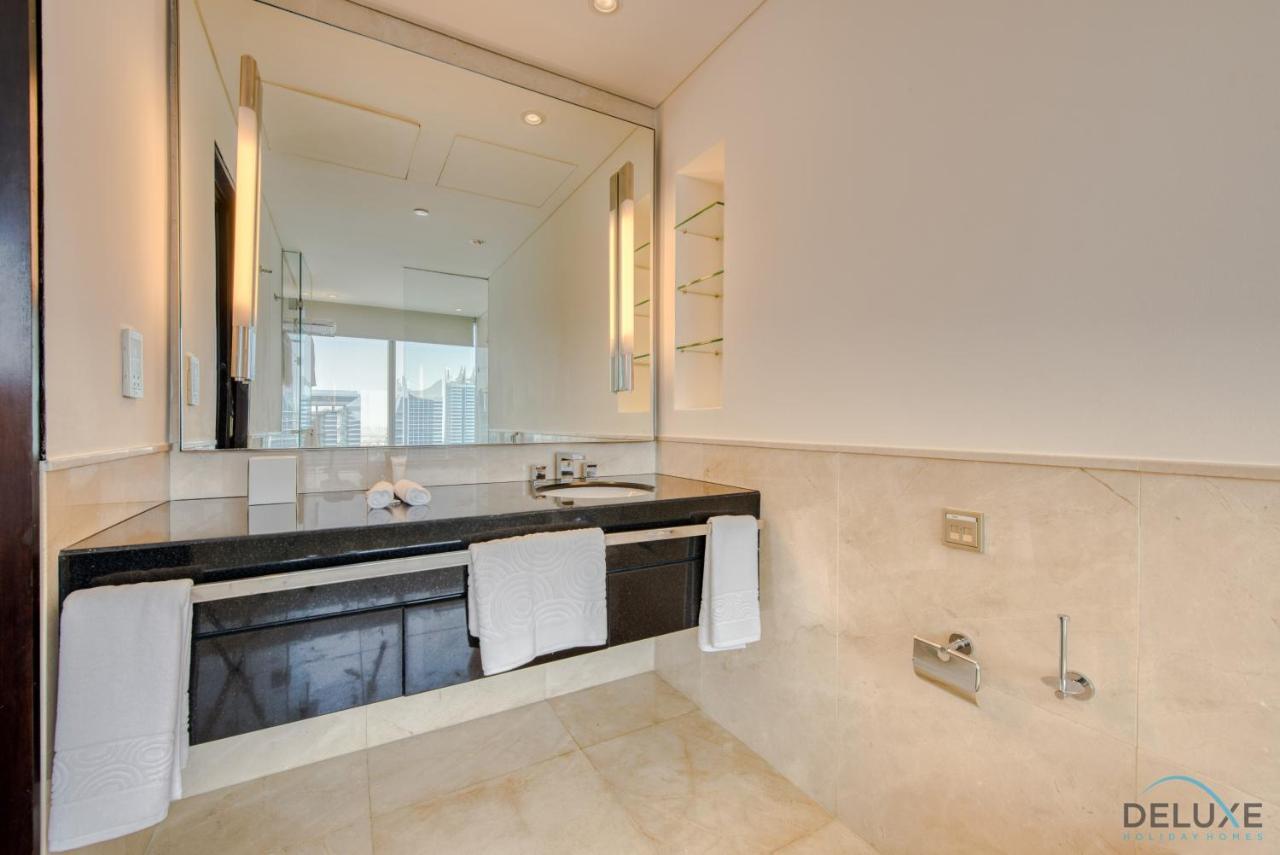Overlooking Marina Views Next To Marina Mall 1br Unit, The Address Residences, Marina By Deluxe Homes Apartment Dubai