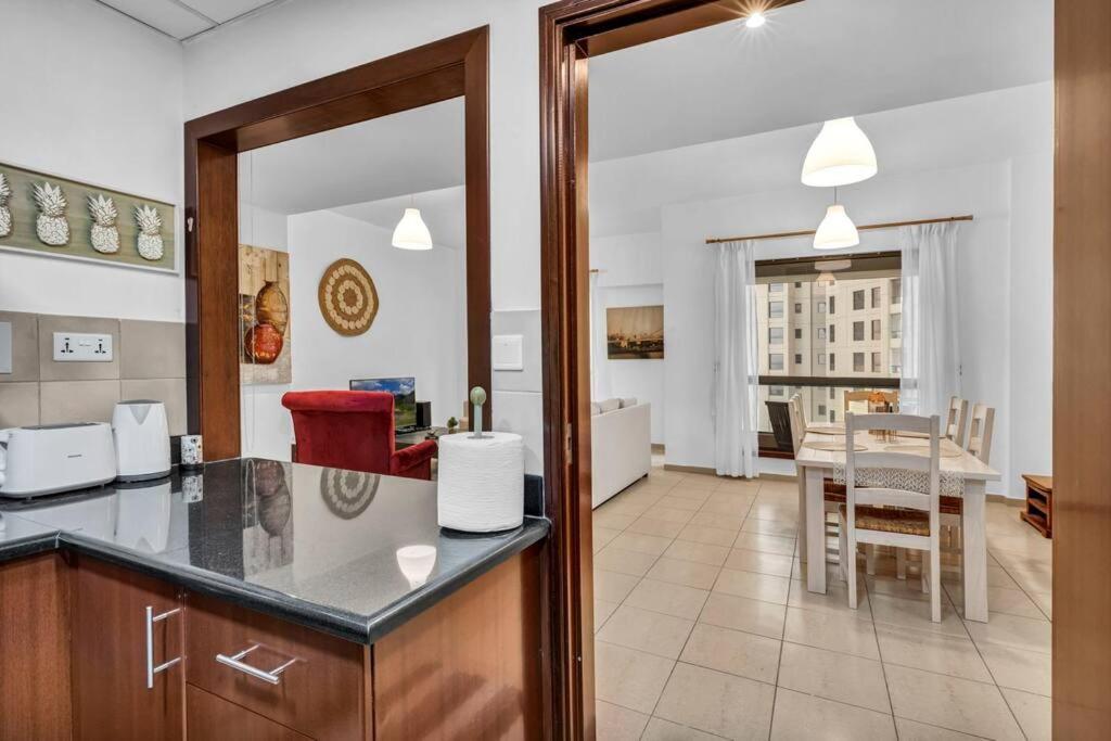 Modern 3br Flat In The Heart Of Jbr Dubai
