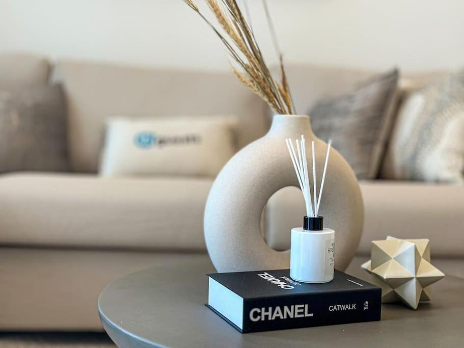 Apartment Higuests - Emaar Beachfront Haven With Majestic Marina Views Dubai