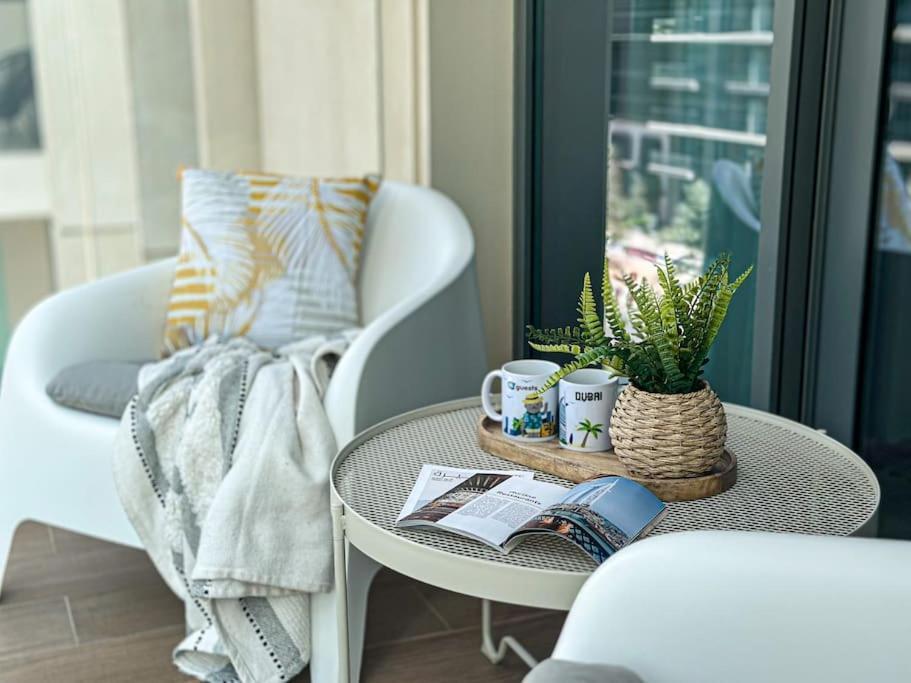 Apartment Higuests - Emaar Beachfront Haven With Majestic Marina Views