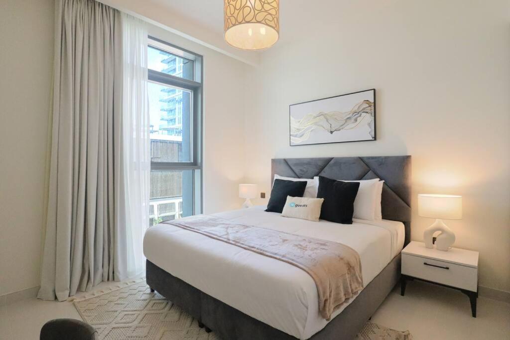 Higuests - Emaar Beachfront Haven With Majestic Marina Views Apartment