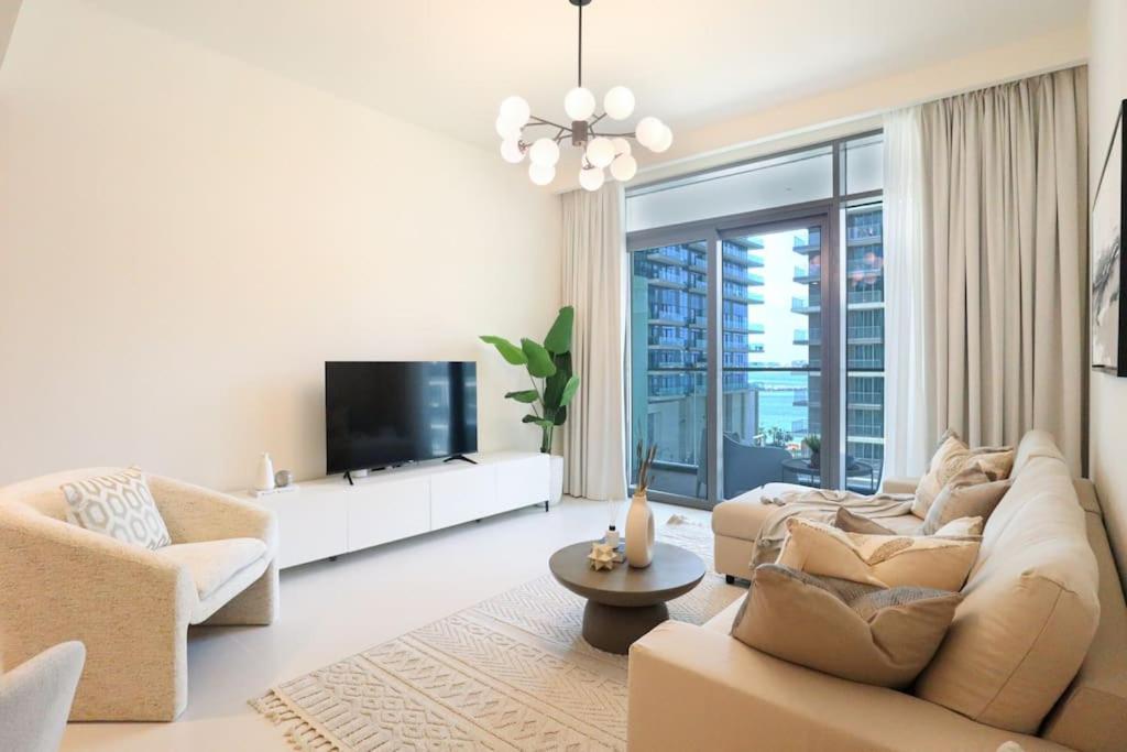 Apartment Higuests - Emaar Beachfront Haven With Majestic Marina Views