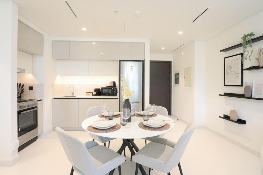 Higuests - Emaar Beachfront Haven With Majestic Marina Views Dubai