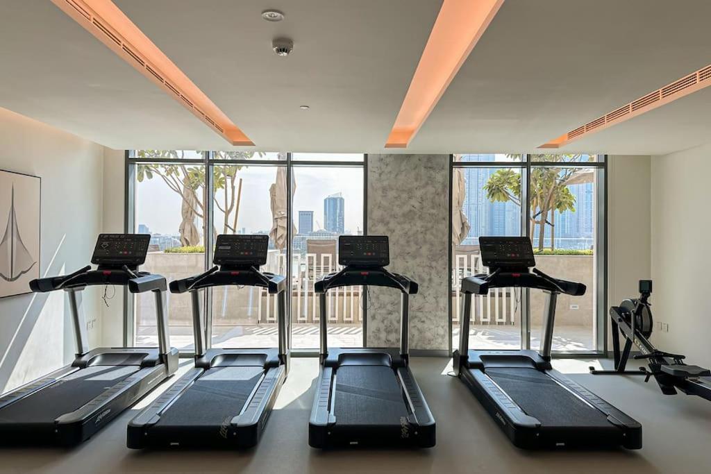 Apartment Higuests - Emaar Beachfront Haven With Majestic Marina Views