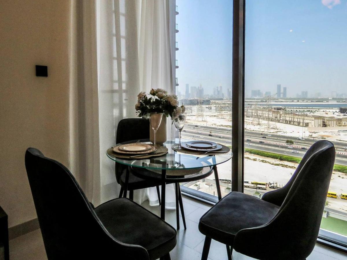Stylish 1 Bedroom Downtown View Apartment