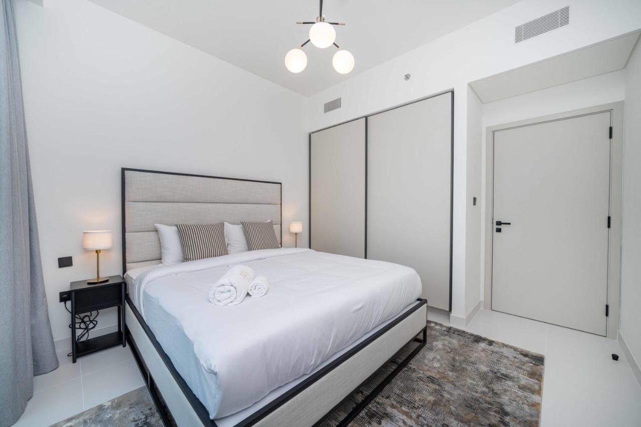 Marina Vista 1 Bed With Private And Gorgeous Skyline Dubai