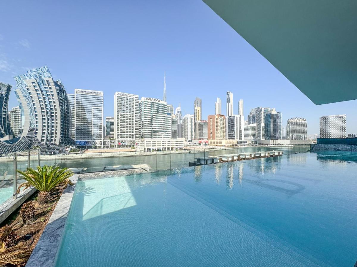 Aliving Stylish Binghatti Canal View & Burj Khalifa * Dubai