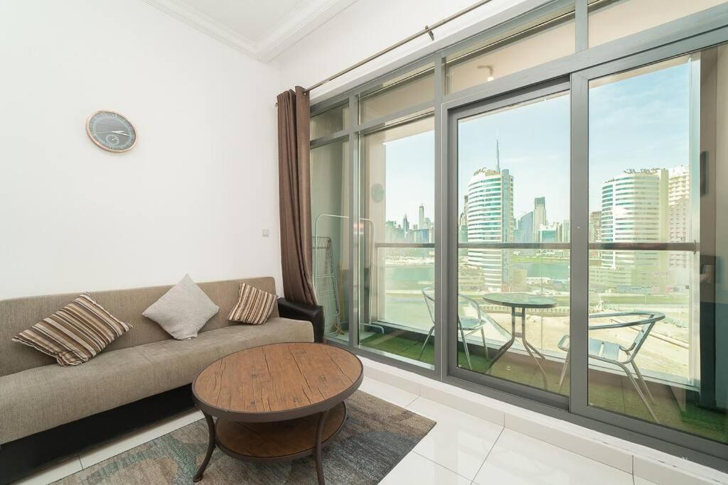 Stonetree - Elegant In Business Bay Apartment *