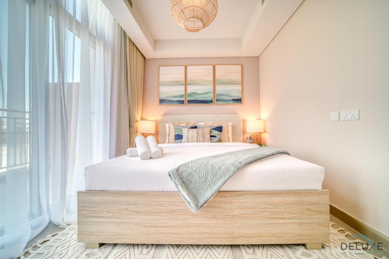 Peaceful 3br Townhouse At Damac Hills 2, Dubailand By Deluxe Homes Apartment *