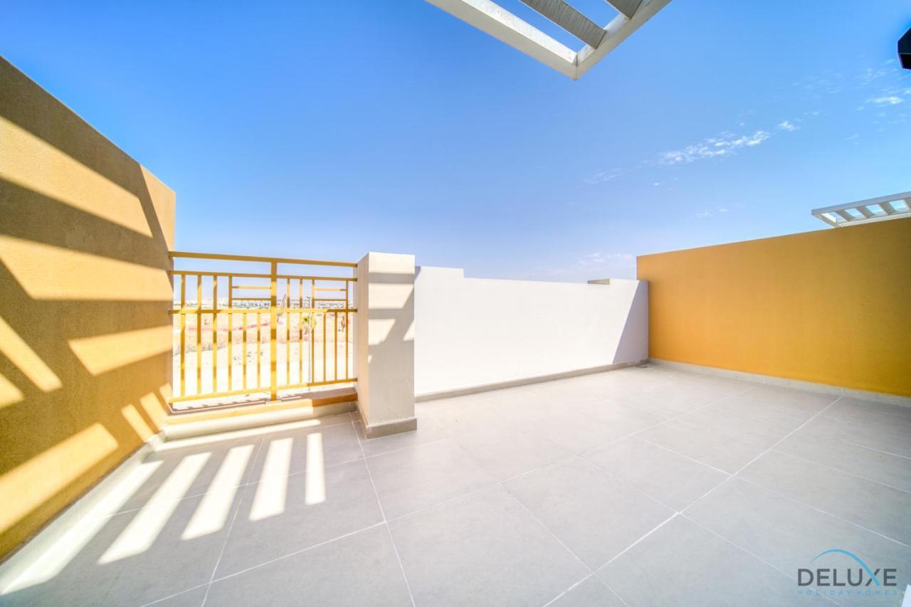 Apartment Peaceful 3br Townhouse At Damac Hills 2, Dubailand By Deluxe Homes *