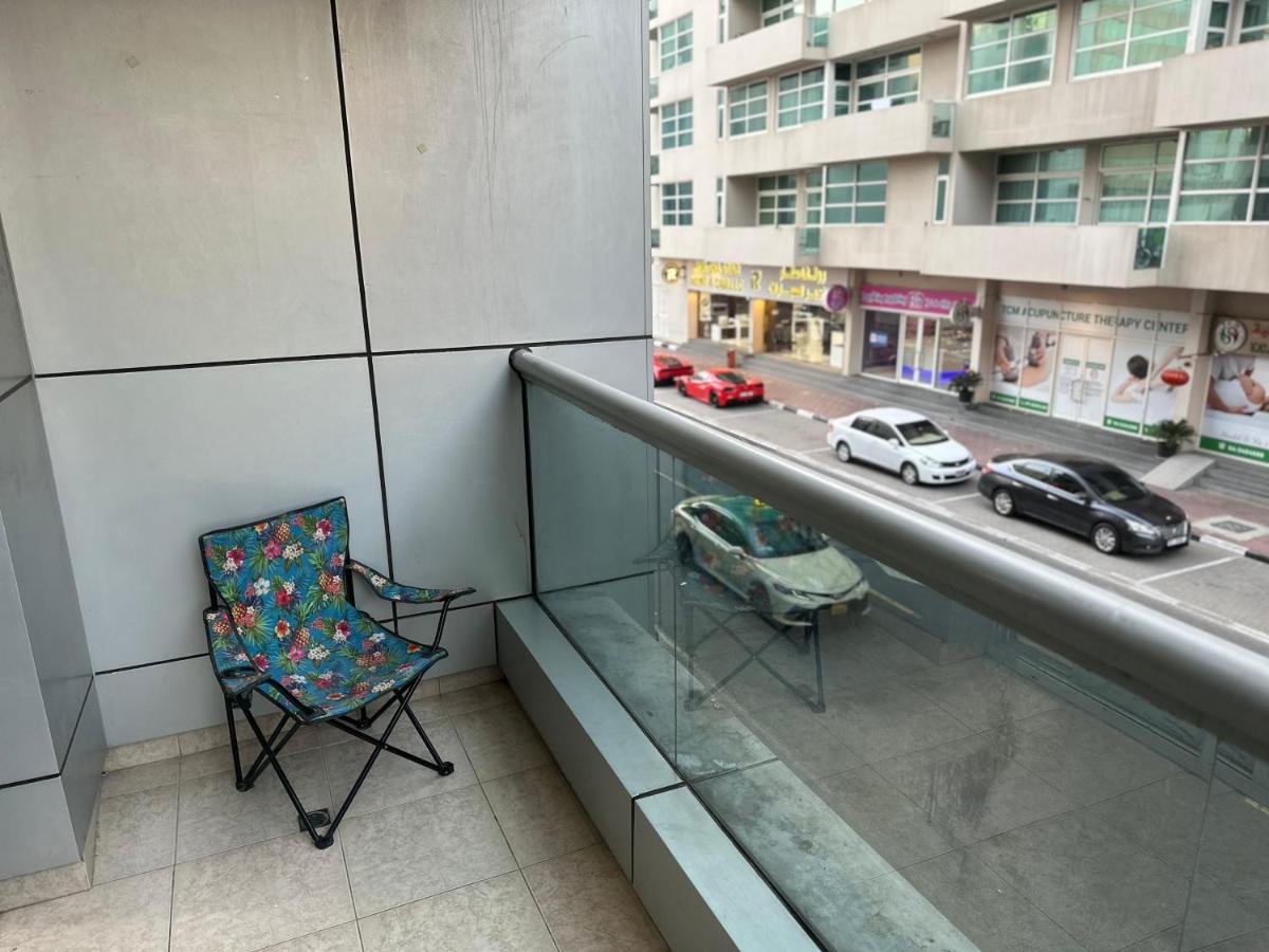 Lovely Partition In Barsha 1 Near Metro