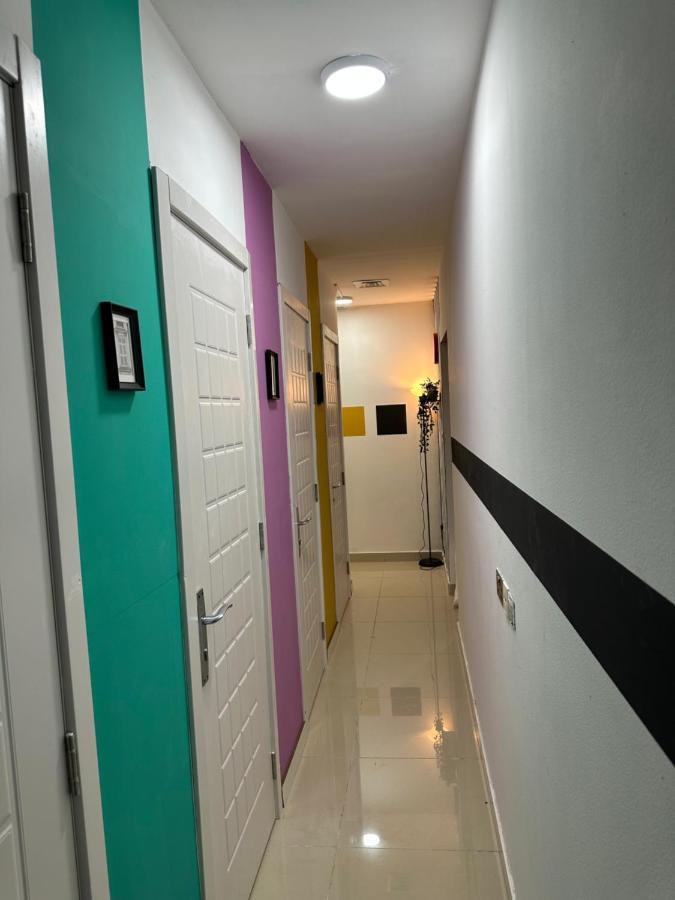 Homestay Lovely Partition In Barsha 1 Near Metro *