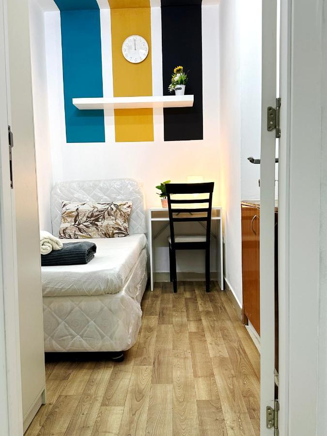 Homestay Charming Partition In Barsha Heights Near Icm *