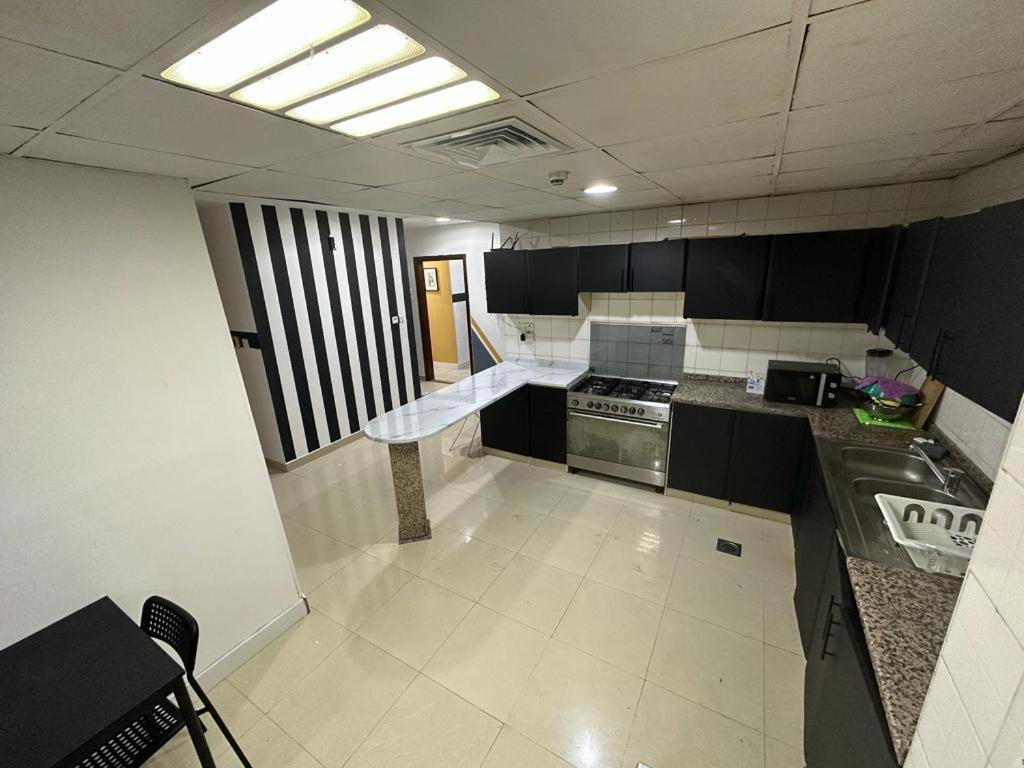 Lovely Partition In Barsha 1 Near Metro