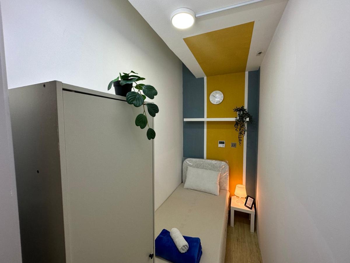 Lovely Partition In Barsha 1 Near Metro Homestay *