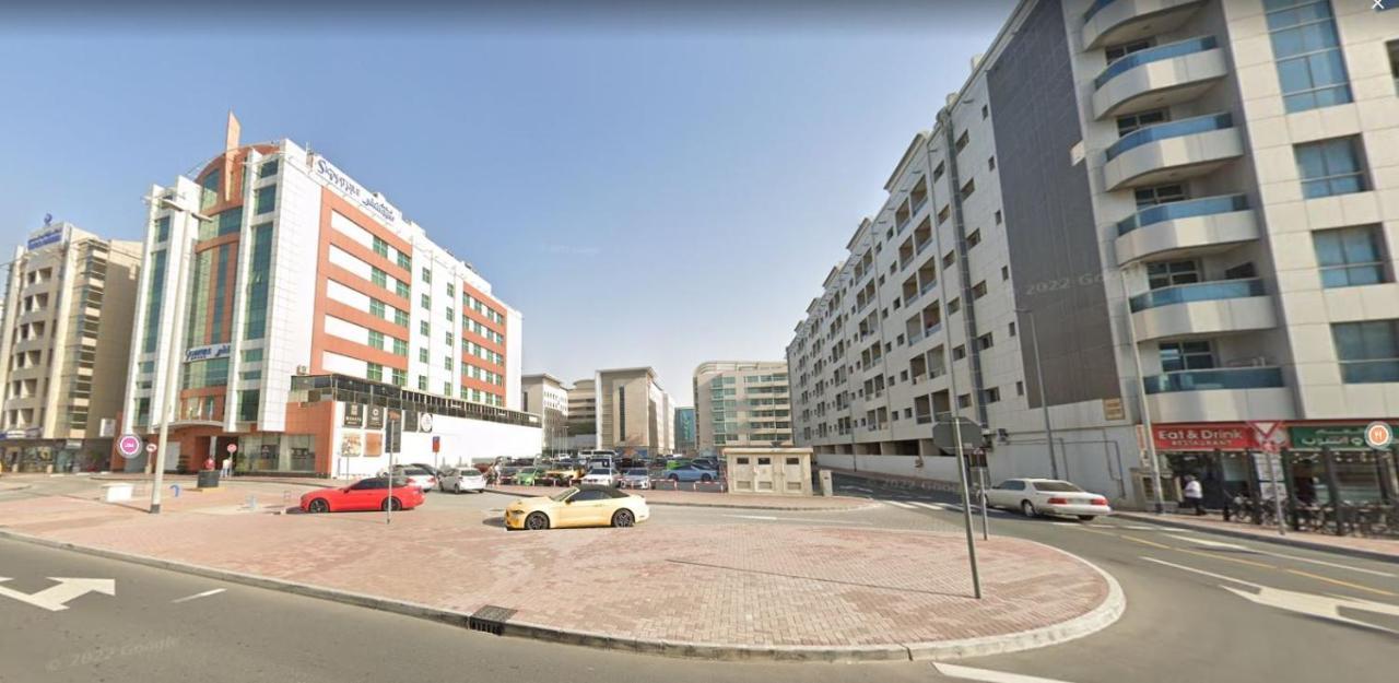 Homestay Lovely Partition In Barsha 1 Near Metro *