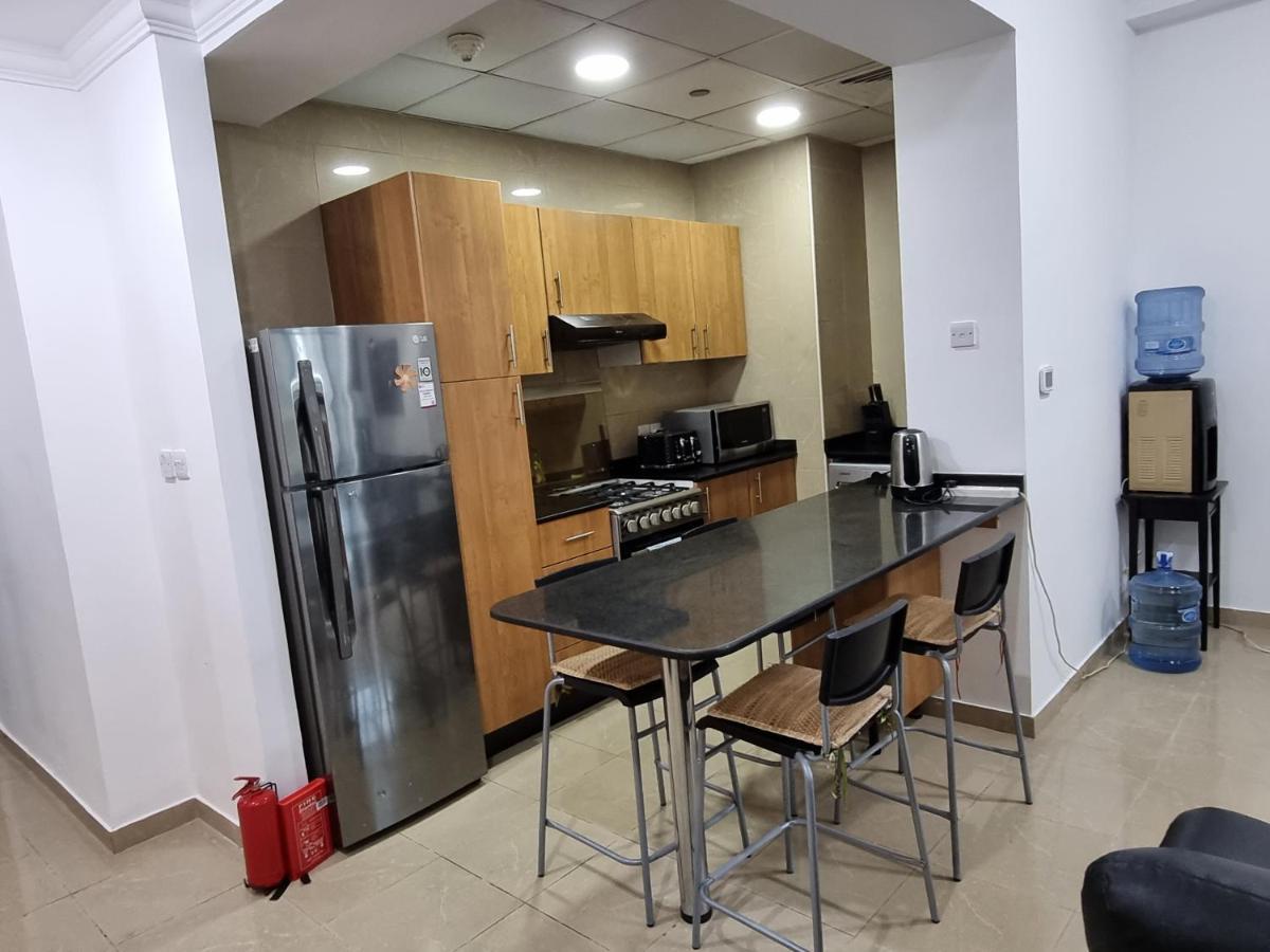 Apartment Granada Marina Crown Dubai