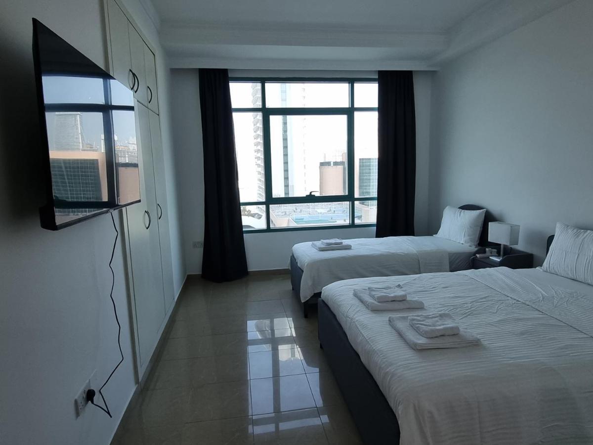 Granada Marina Crown Dubai