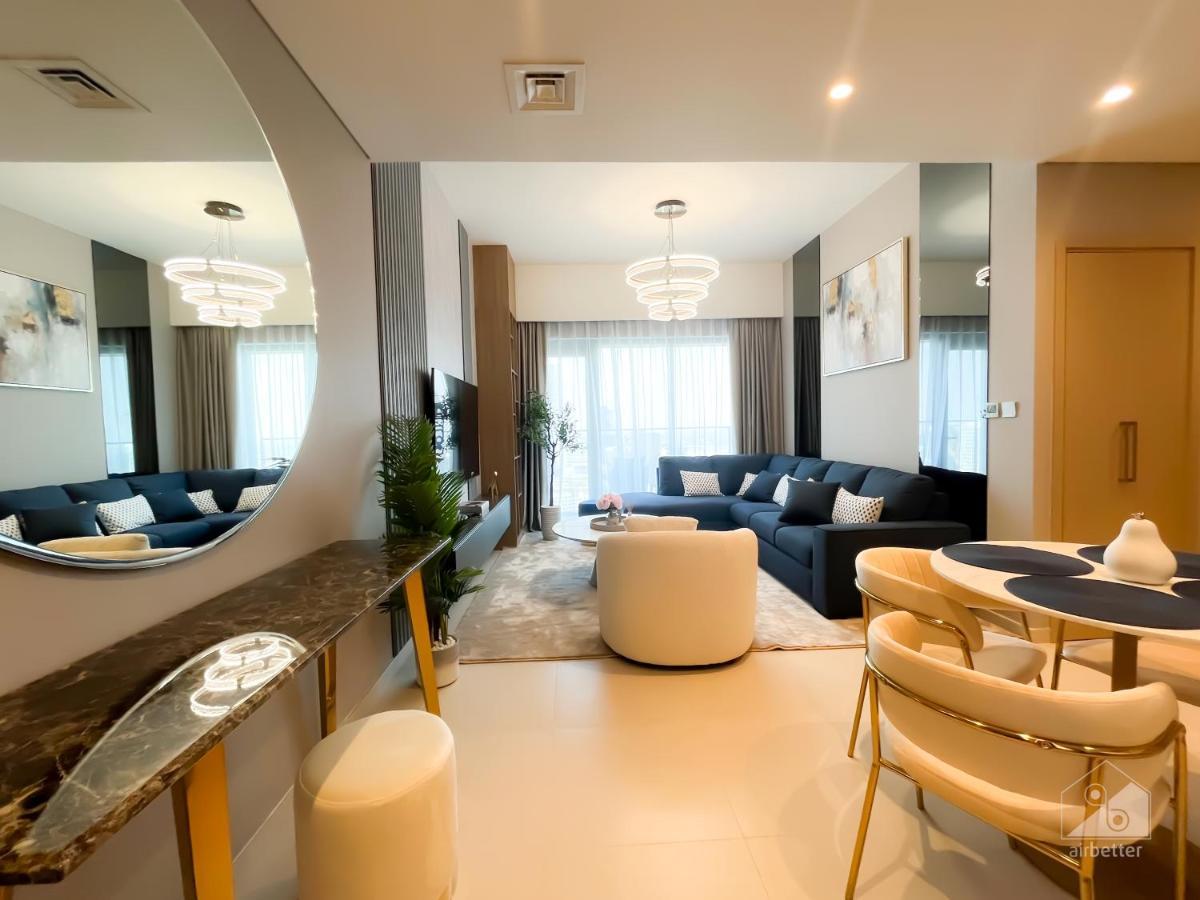 Extreme Luxury Burj Royal Balcony And Downtown View *