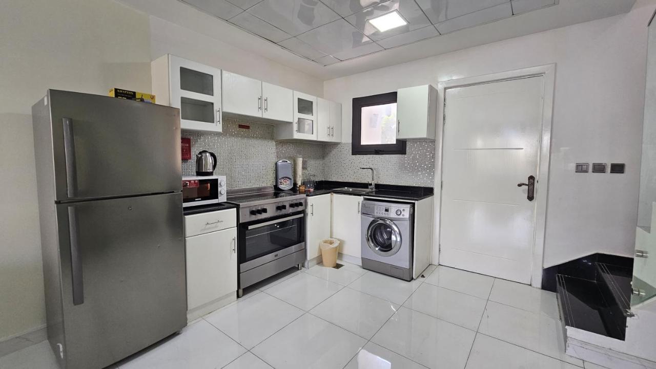 Elegant 2-bed + hall, G+1