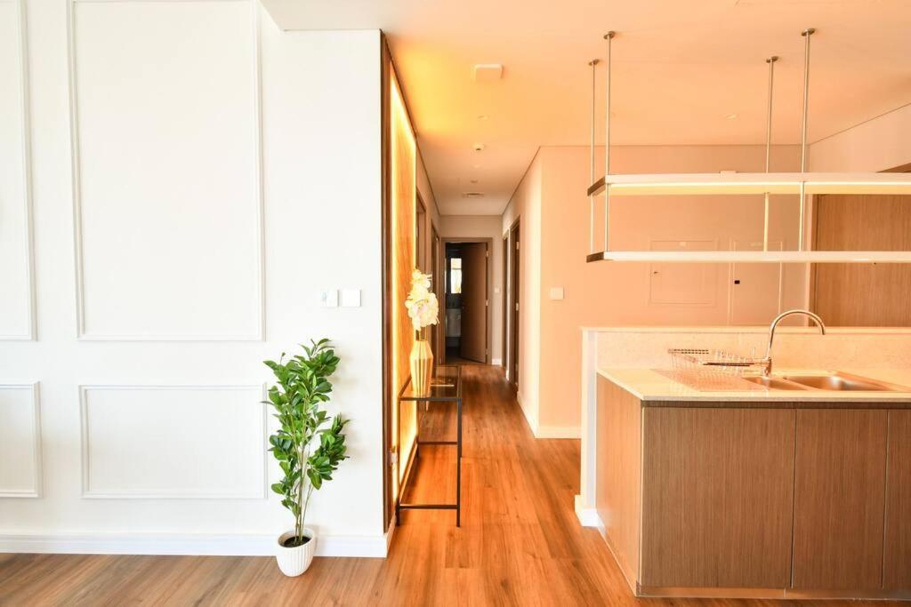 Apartment Burj Roayle-magical Burj & Fountain Sky Views 3+ 1 Bedroom *