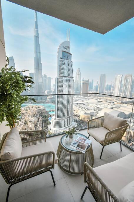 Apartment Burj Roayle-magical Burj & Fountain Sky Views 3+ 1 Bedroom *