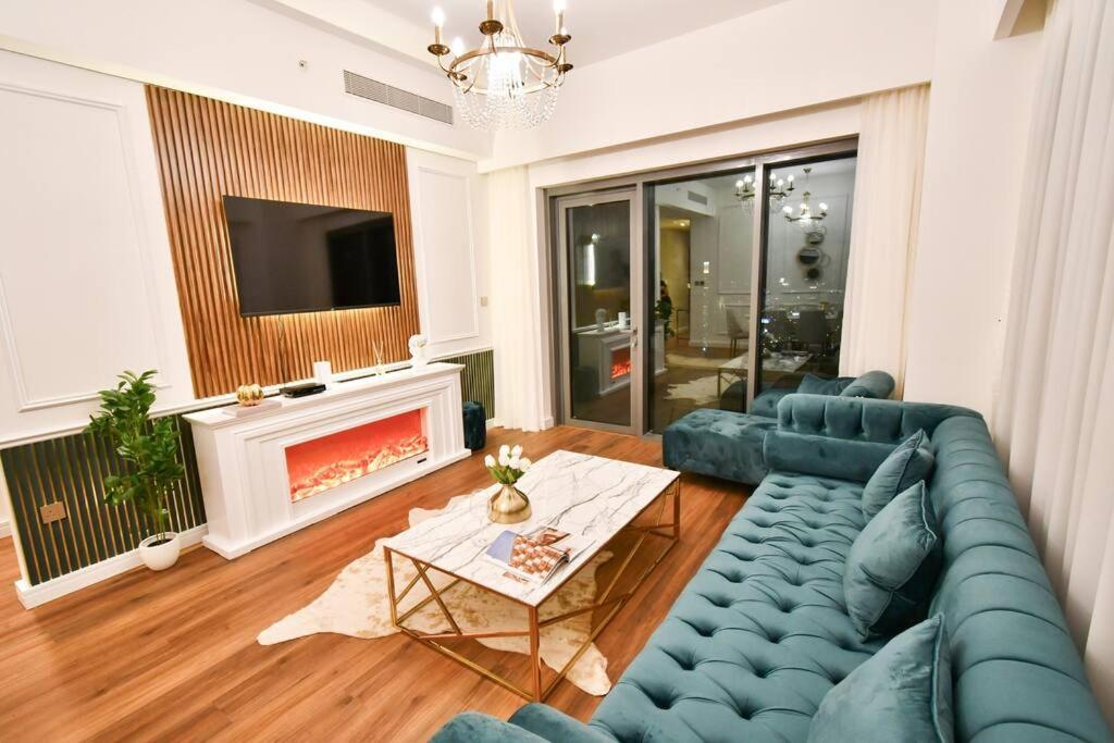Apartment Burj Roayle-magical Burj & Fountain Sky Views 3+ 1 Bedroom