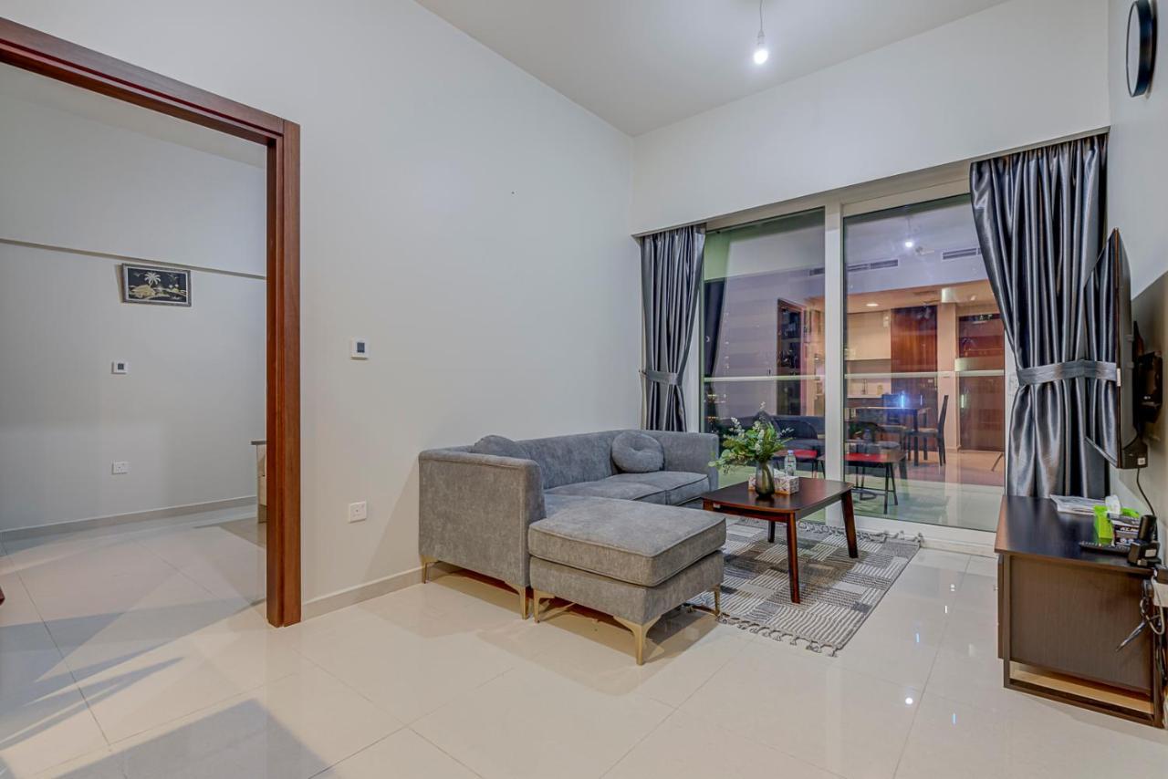 Two Bed Near Burj Khalifa Mall-5minuts-rva511 Apartment *