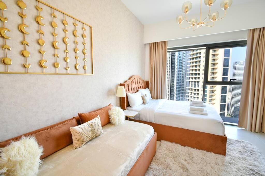 Burj Roayle-magical Burj & Fountain Sky Views 3+ 1 Bedroom * Dubai
