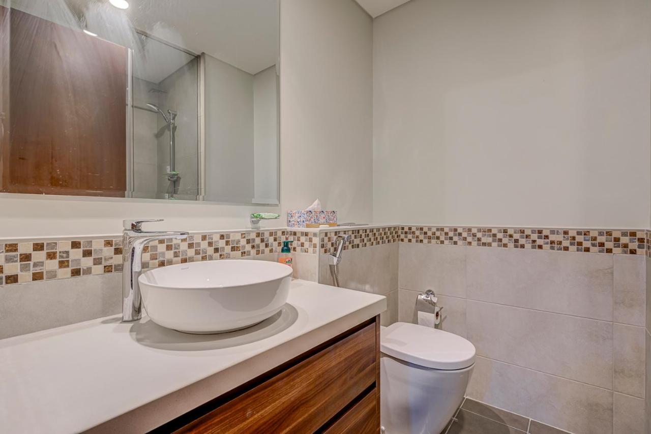 Two Bed Near Burj Khalifa Mall-5minuts-rva511 Apartment